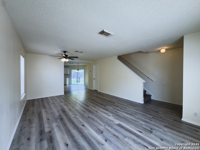 Image 7 of 34 For 5327 Kenton Crest