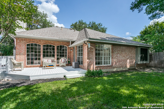 Listing photo id 23 for 13019 Rambling Oak
