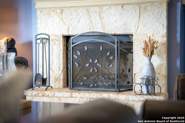 Listing photo id 13 for 782 Appaloosa