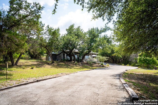 Listing photo id 36 for 782 Appaloosa