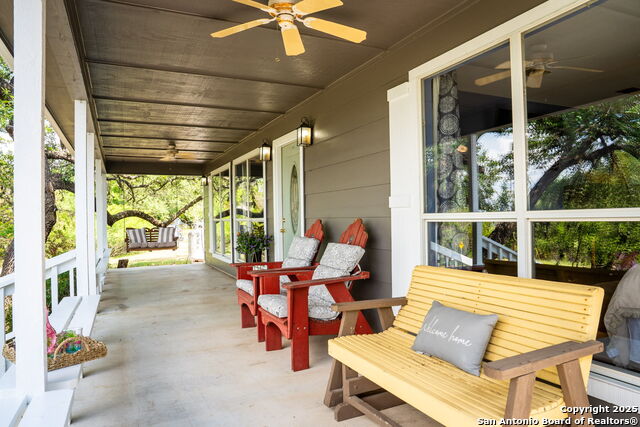 Listing photo id 5 for 782 Appaloosa