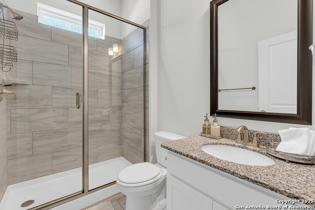 Listing photo id 15 for 6827 Bella Verso