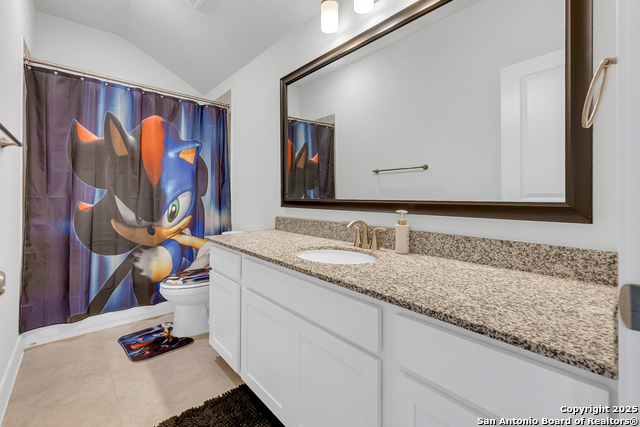 Listing photo id 21 for 6827 Bella Verso