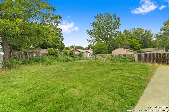 Listing photo id 16 for 314 Wabash Street