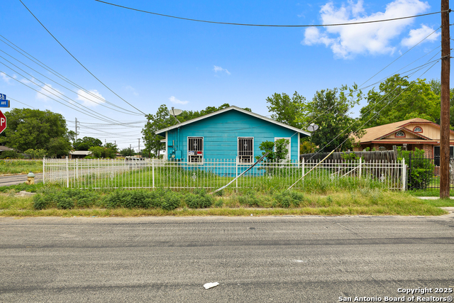 Listing photo id 0 for 314 Wabash Street