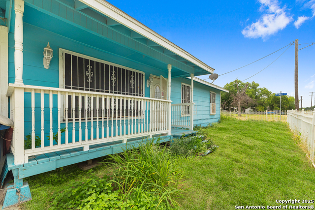Listing photo id 2 for 314 Wabash Street