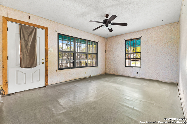 Listing photo id 4 for 314 Wabash Street