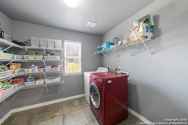 Listing photo id 24 for 13014 Essen  
