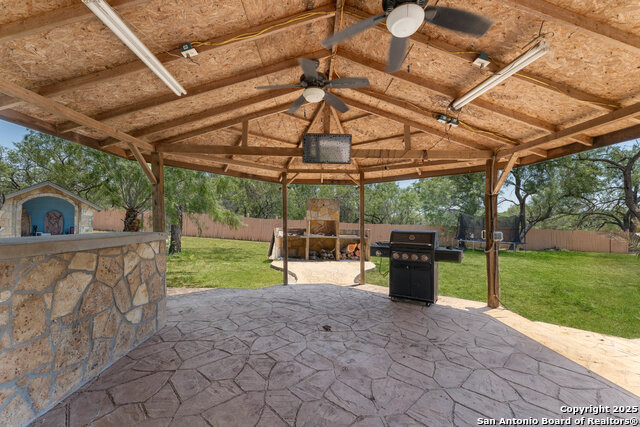 Image 31 of 58 For 8608 Foster Rd S