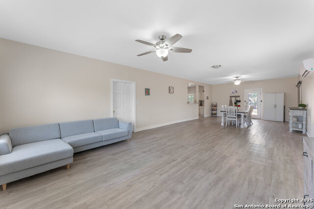 Image 6 of 58 For 8608 Foster Rd S