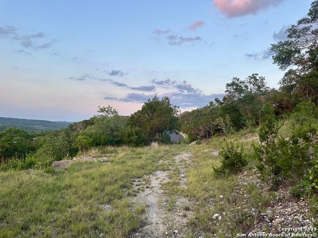 Listing photo id 18 for 25207 Rocky Hill