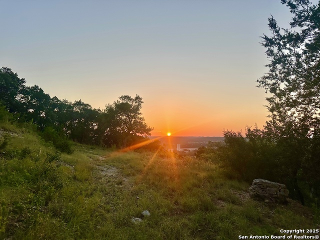 Listing photo id 23 for 25207 Rocky Hill