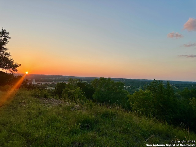Listing photo id 24 for 25207 Rocky Hill