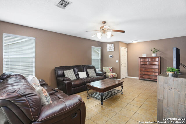 Image 4 of 16 For 9619 Copper Rock