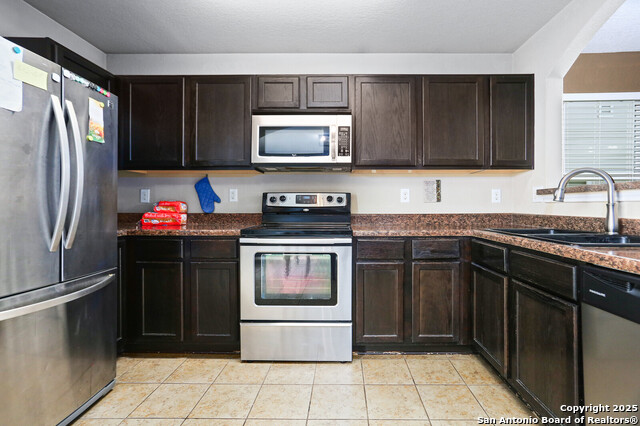 Image 7 of 16 For 9619 Copper Rock
