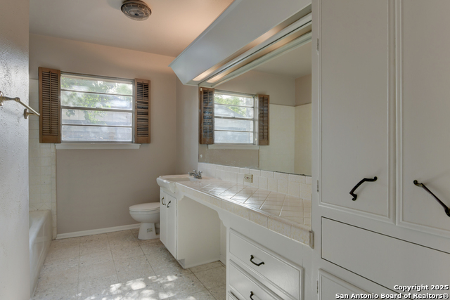 Image 13 of 30 For 1115 Haltown Dr