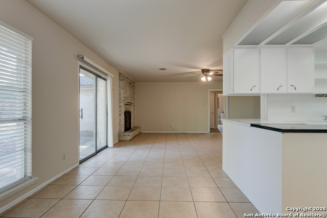 Image 21 of 30 For 1115 Haltown Dr
