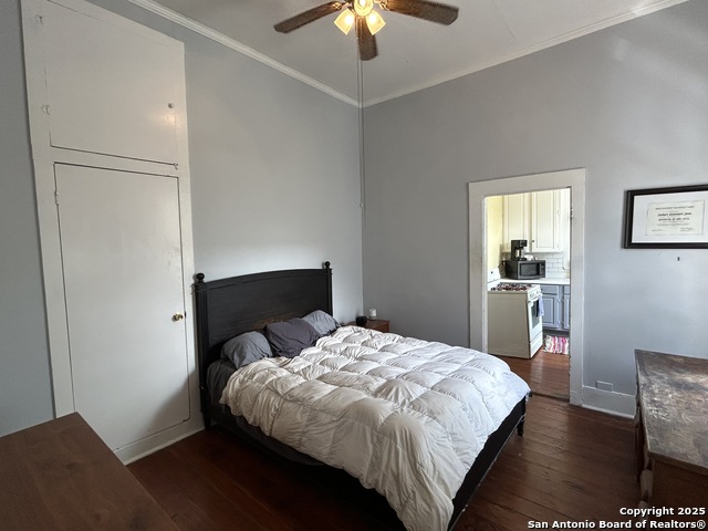 Image 5 of 9 For 203 Devine St  2