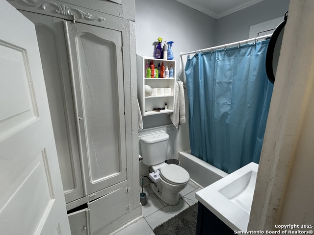 Image 8 of 9 For 203 Devine St  2