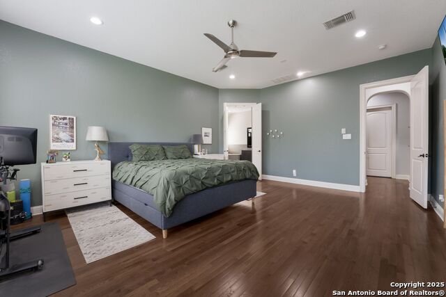 Image 30 of 37 For 314 Regent Cir