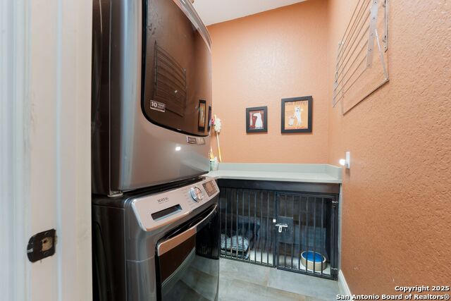 Image 32 of 37 For 314 Regent Cir