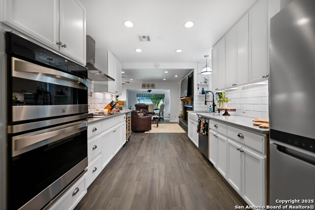 Listing photo id 3 for 24937 County Road 350