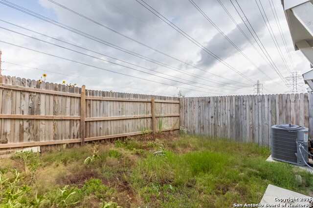 Image 27 of 30 For 7239 Converse Ridge  401