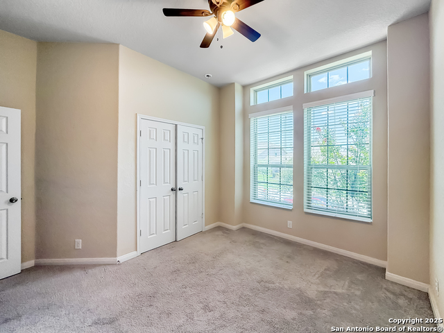 Listing photo id 8 for 2035 Tillman Park