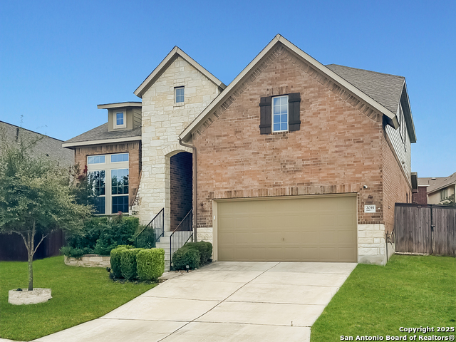 Listing photo id 0 for 2035 Tillman Park