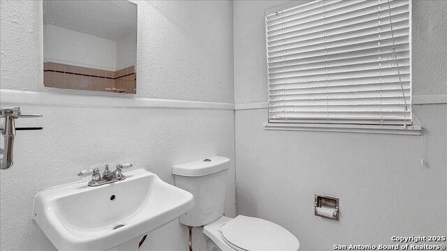 Image 15 of 25 For 422 Wildwood W