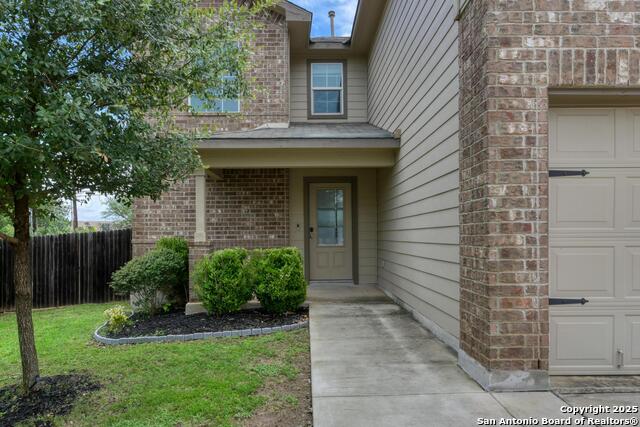Image 2 of 24 For 2722 Green Leaf Way