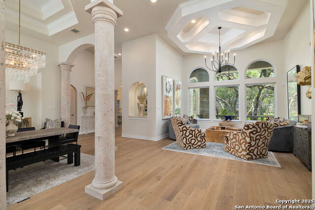 Image 15 of 50 For 10211 Oak Forest