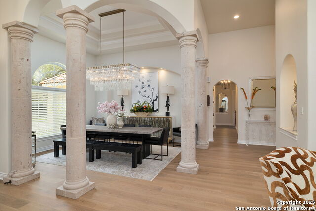 Image 16 of 50 For 10211 Oak Forest