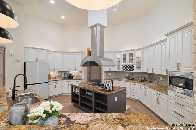 Image 25 of 50 For 10211 Oak Forest