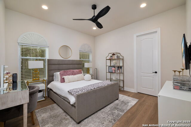 Image 42 of 50 For 10211 Oak Forest