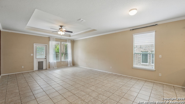 Listing photo id 14 for 860 Highland