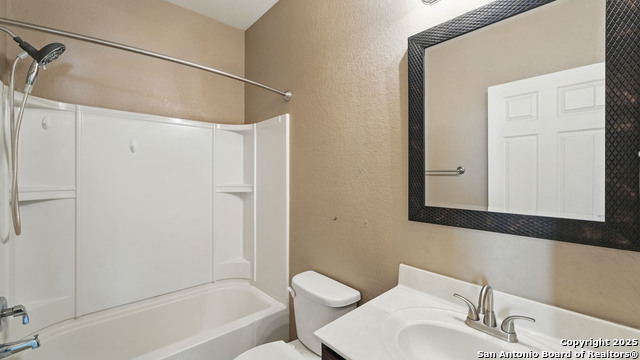 Listing photo id 17 for 860 Highland