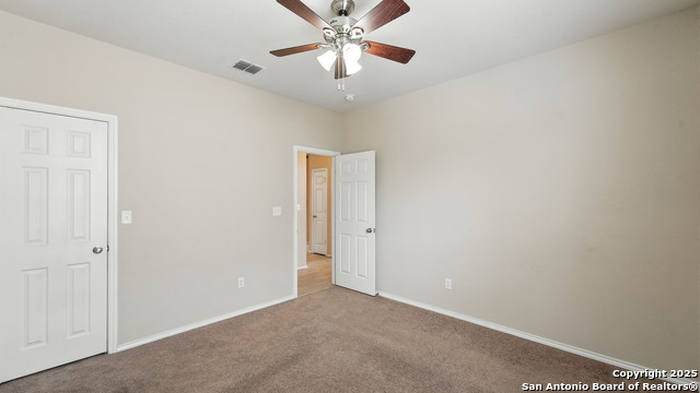 Listing photo id 18 for 860 Highland