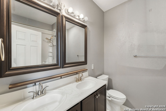 Listing photo id 27 for 860 Highland