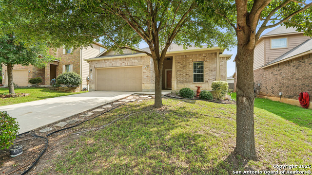 Listing photo id 1 for 860 Highland