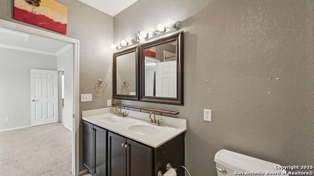 Listing photo id 28 for 860 Highland