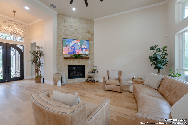 Listing photo id 11 for 507 Arthur Ct