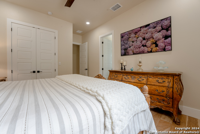 Listing photo id 26 for 507 Arthur Ct