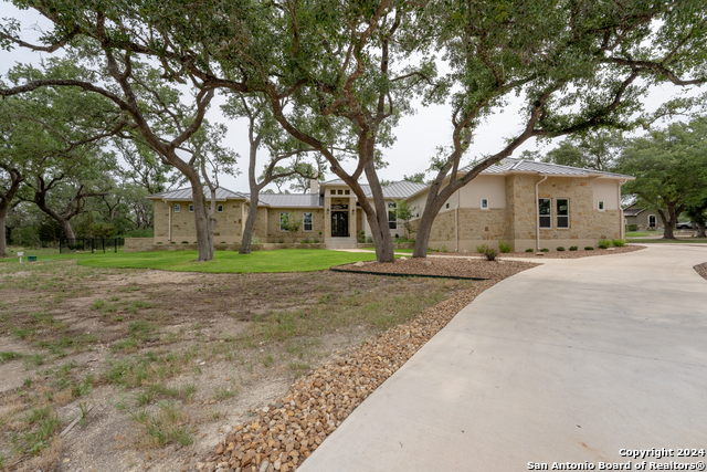 Listing photo id 36 for 507 Arthur Ct