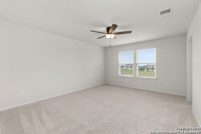 Listing photo id 20 for 162 Hazy Glade