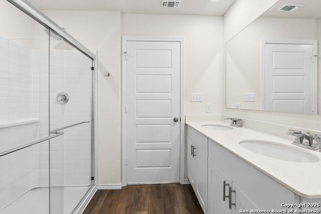 Listing photo id 24 for 162 Hazy Glade