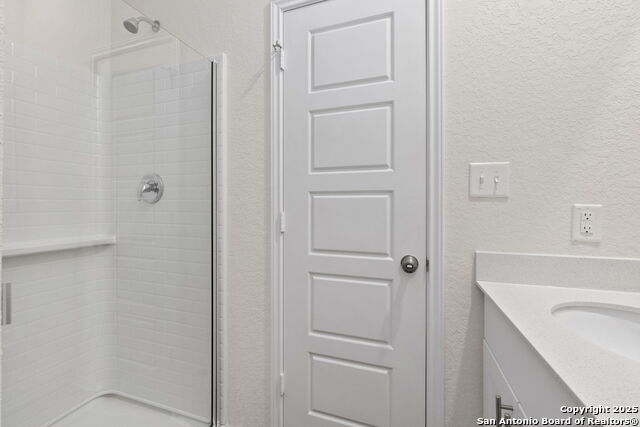 Listing photo id 28 for 162 Hazy Glade