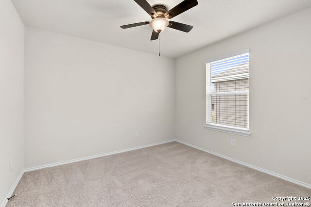Listing photo id 30 for 162 Hazy Glade