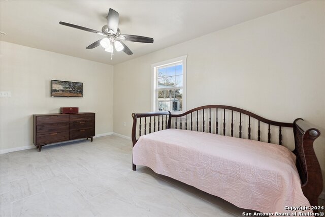 Image 18 of 35 For 1315 Houston