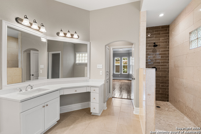 Listing photo id 19 for 210 Village Dr
